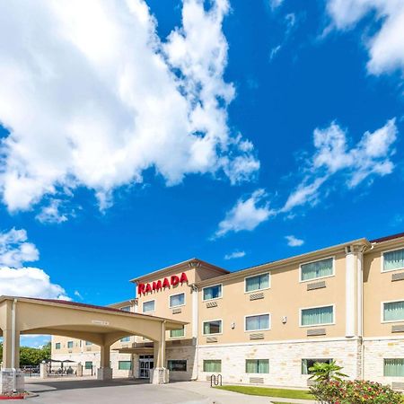 Ramada By Wyndham College Station Hotel Ngoại thất bức ảnh